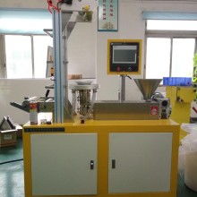  瑞安市浩大塑料機(jī)械廠 主營(yíng) 塑料制袋機(jī),塑料吹膜